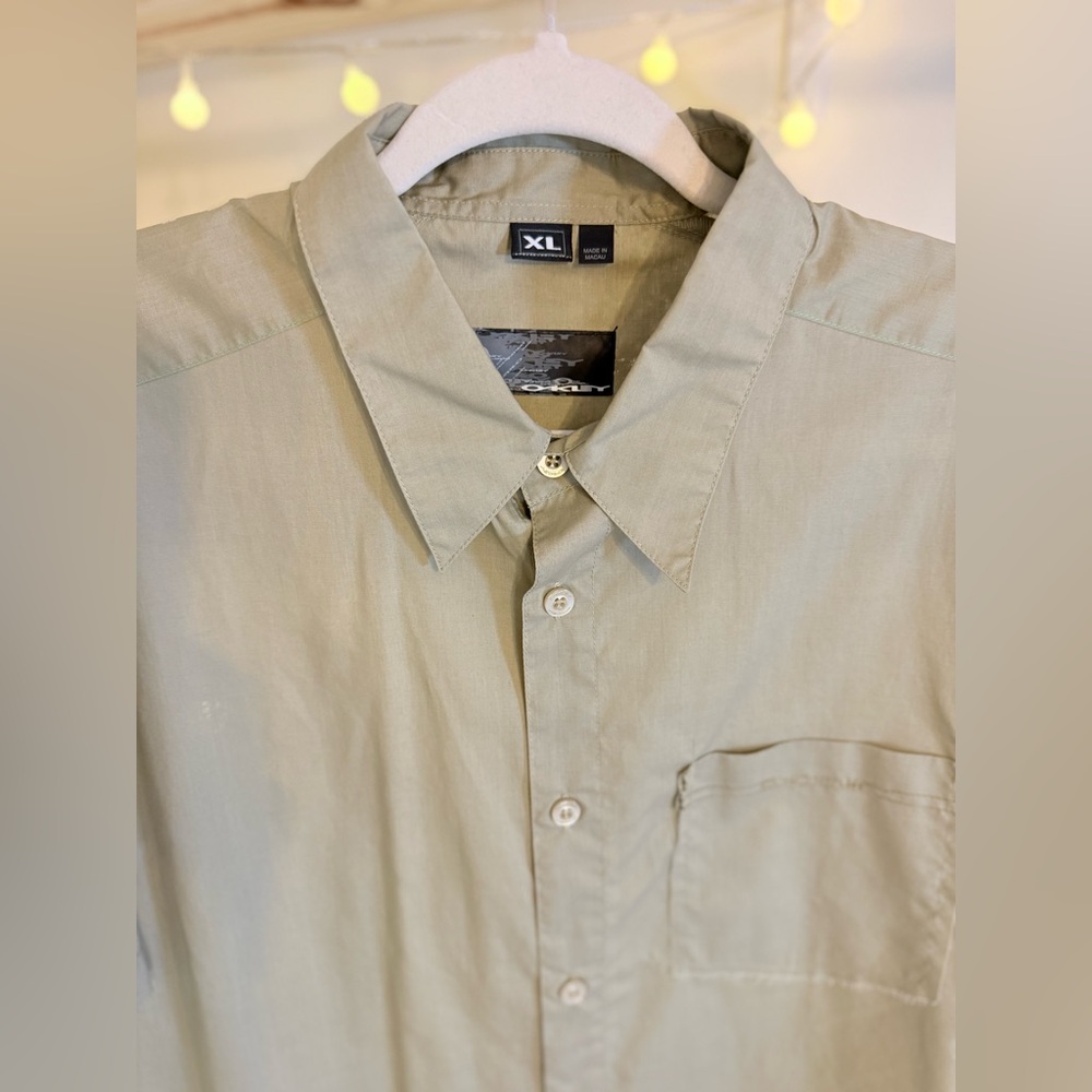 🌾 Oakley Men’s Sage  Casual Button Down Shirt‎ NEW